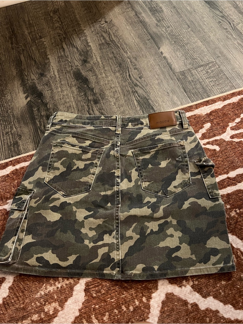 Camouflage Cargo Mini Skirt - Olive Camo - Picture 3 of 3